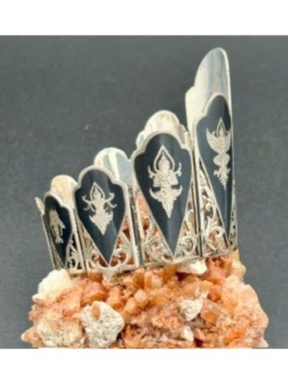 Large Siam Cuff Bracelet  R148 - Picture 2 of 5